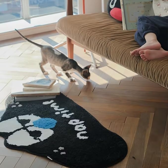 SLEEPY CARTOON FACE RUG