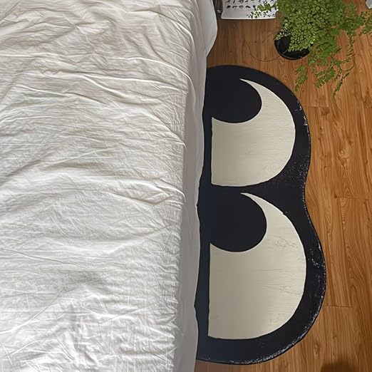 COOL BIG EYED ALIEN RUG