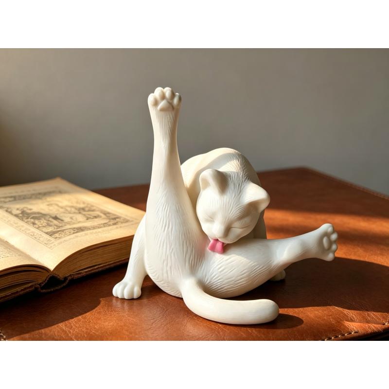 Tnessential Charming Resin Cat Statue 3D Decor
