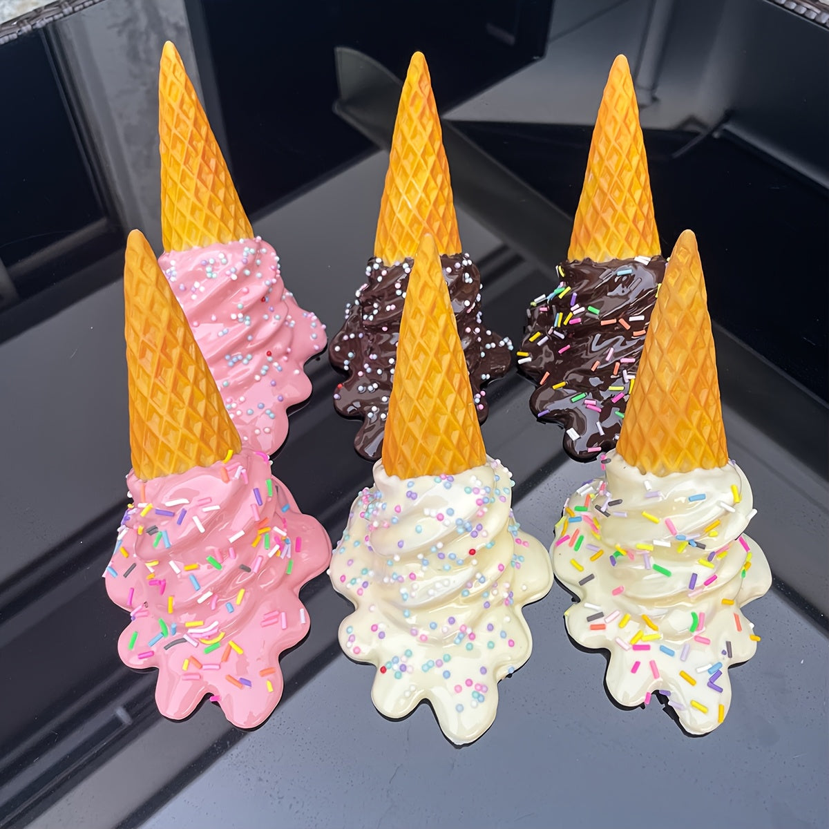 Tnessential Melting Ice Cream Sculpture 3D Decor