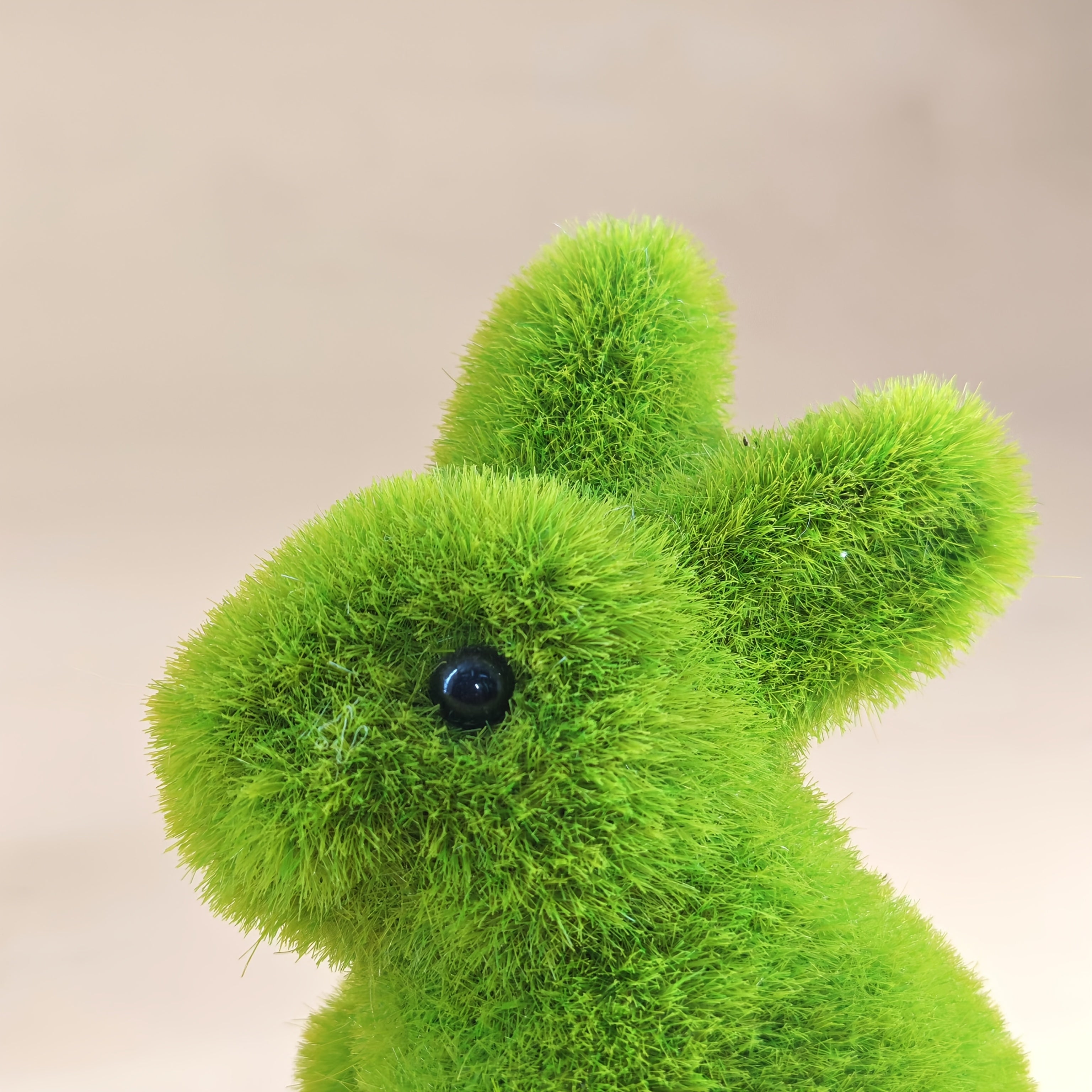Tnessential Garden Style Decorative Moss Rabbit Figurine 3D Decor