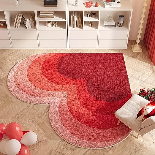 RED GRADIENT HEART RUG