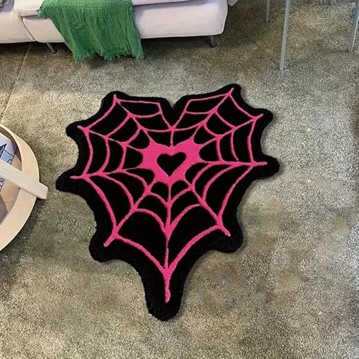 GOTHIC HEART WEB RUG