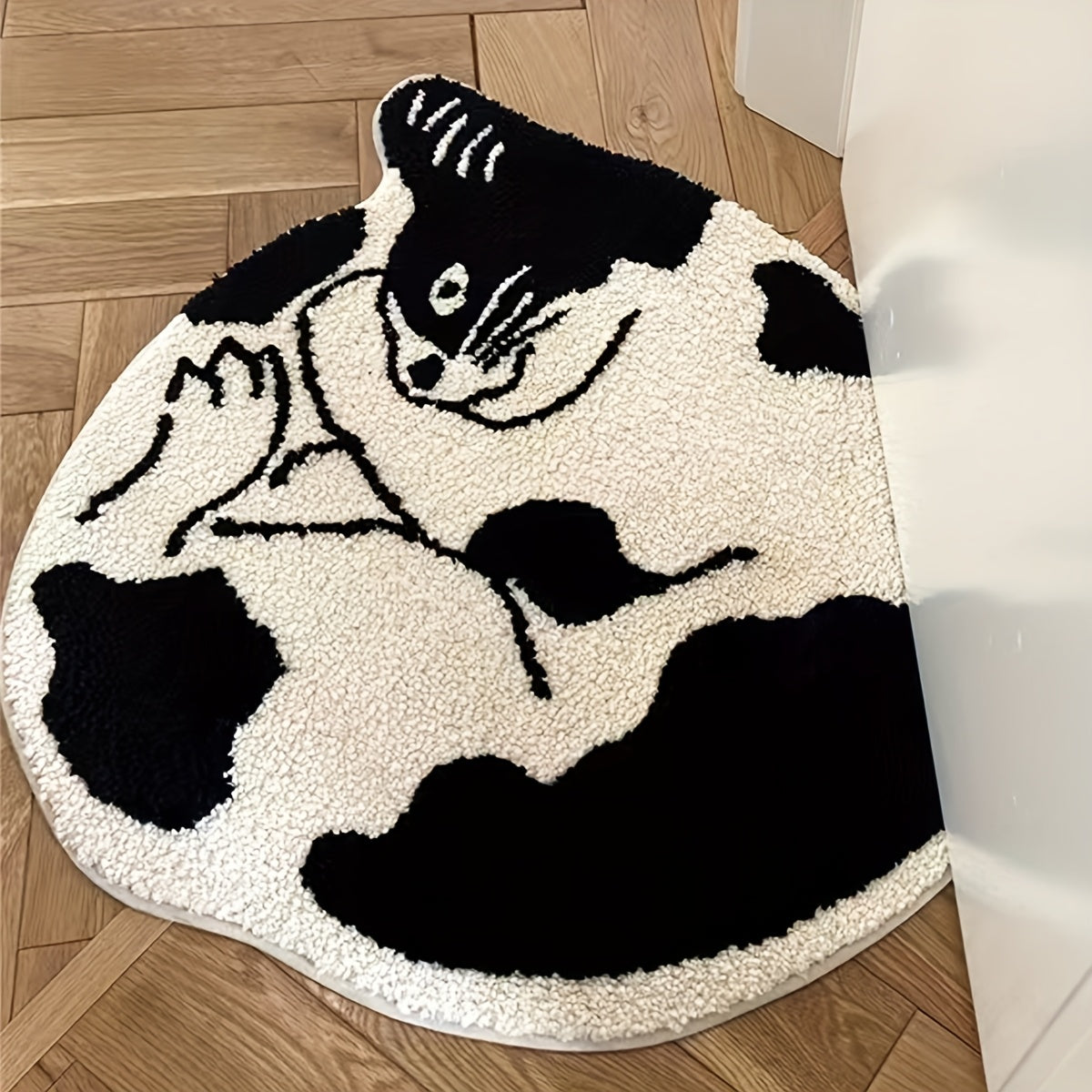 WHITE CAT RUG