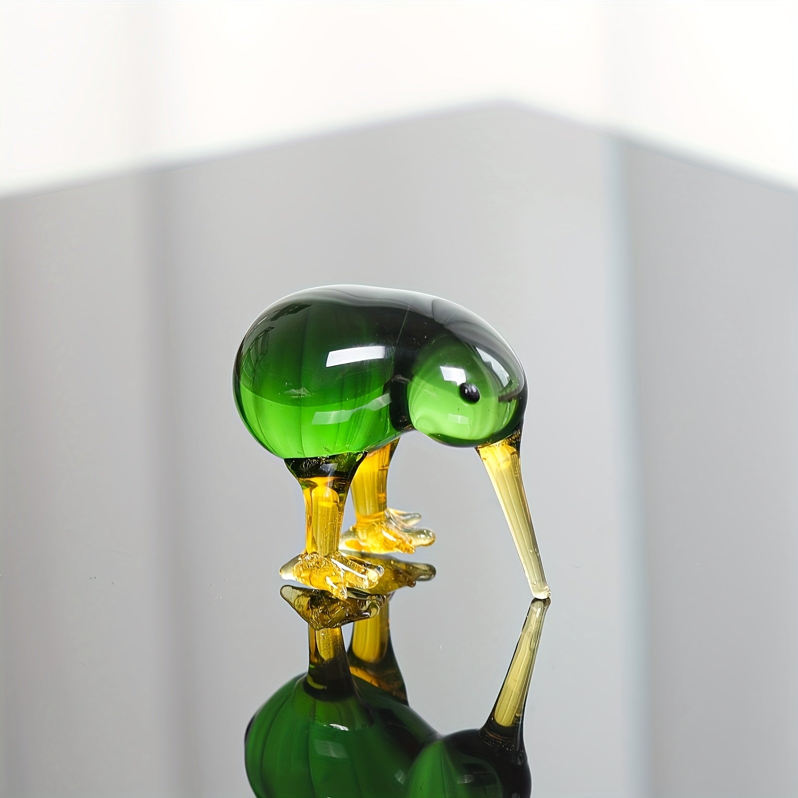 Tnessential Handcrafted Decorative Figurine of a Predatory Bird Made 3D Decor