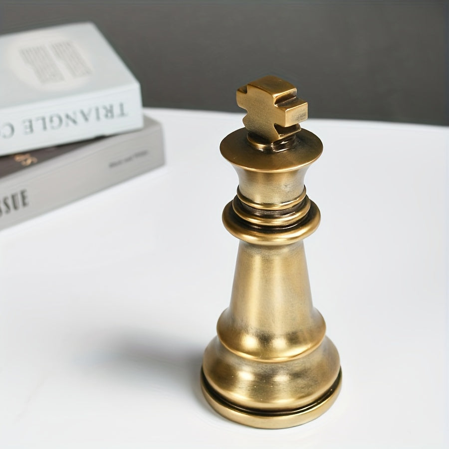 Tnessential Resin Chess King Decorative Piece: Indoor and Outdoor Use 3D Decor