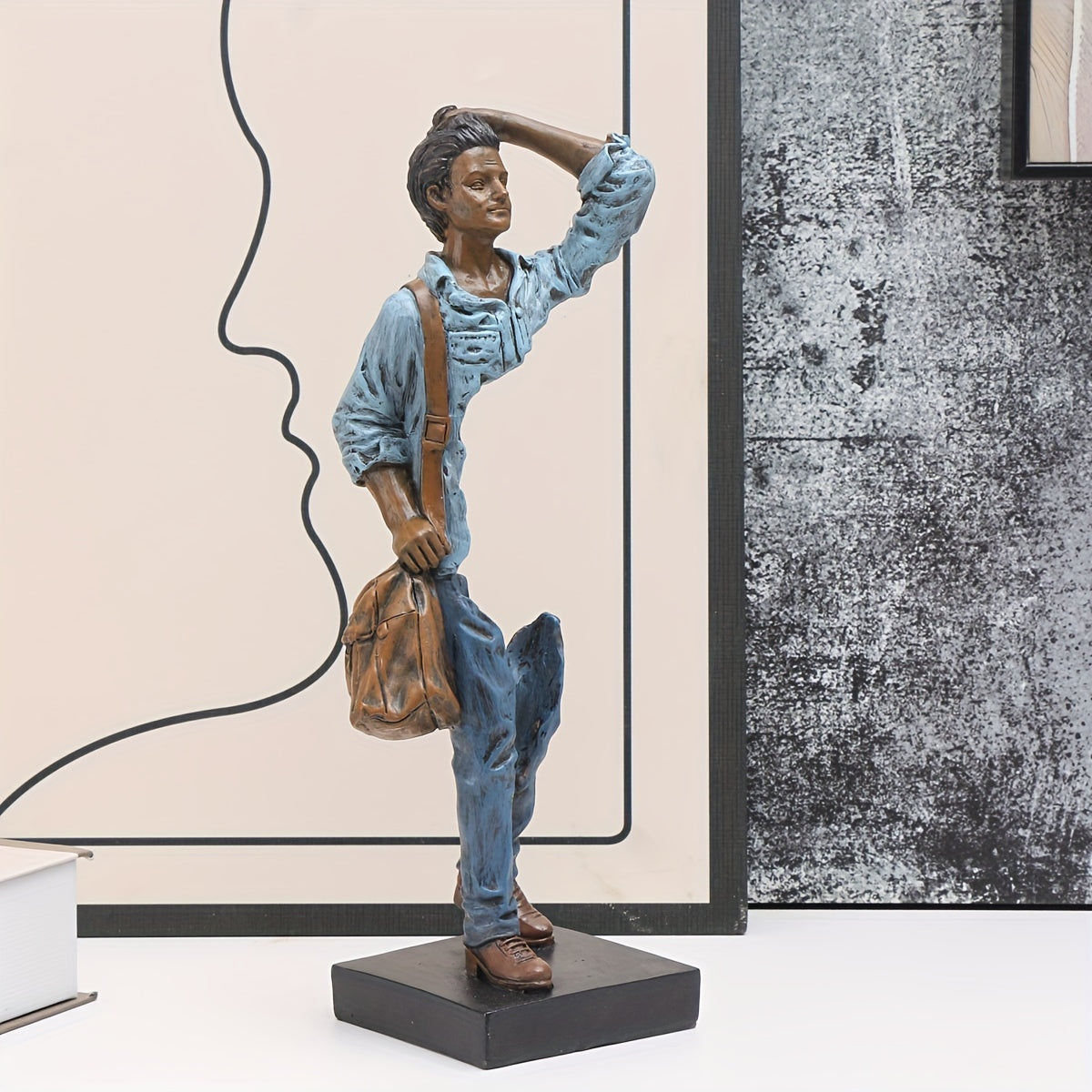 Tnessential Traveler Sculpture 3D Decor