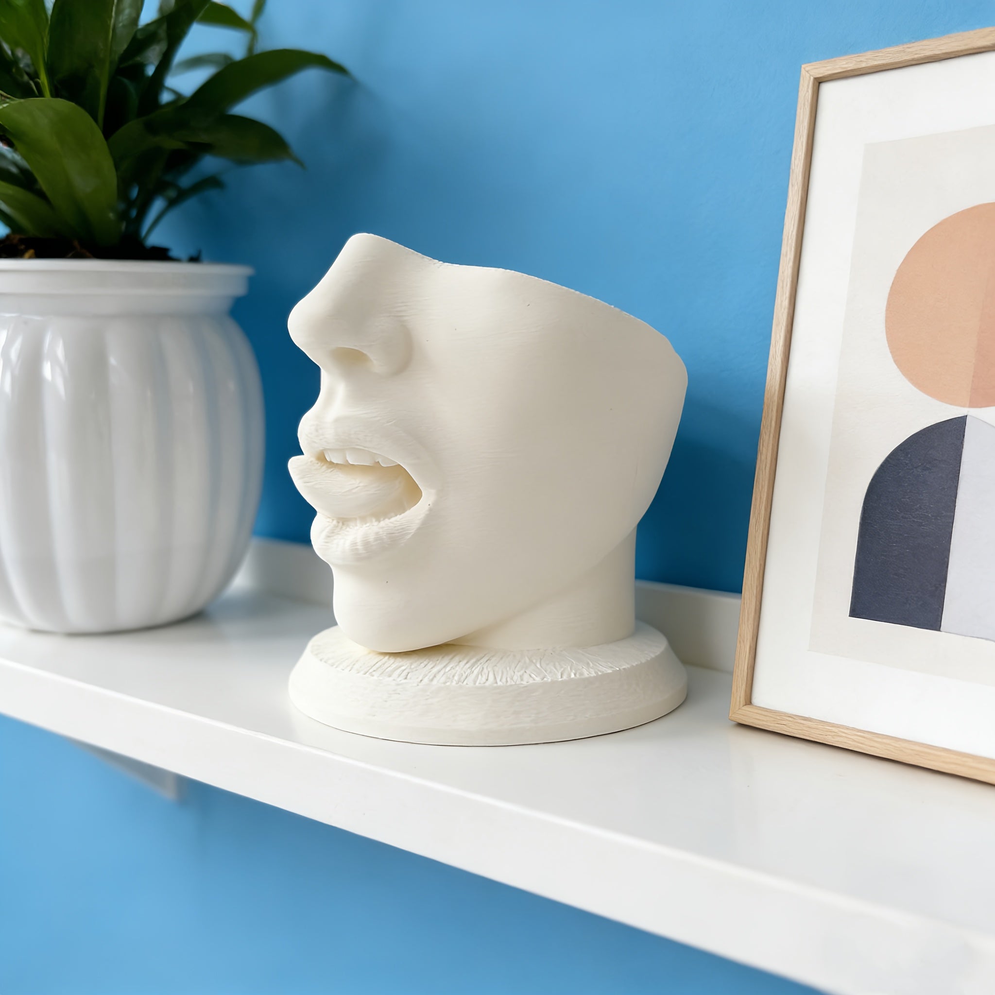 Tnessential Funny Lip-licking Face Sculpture Statue 3D Decor