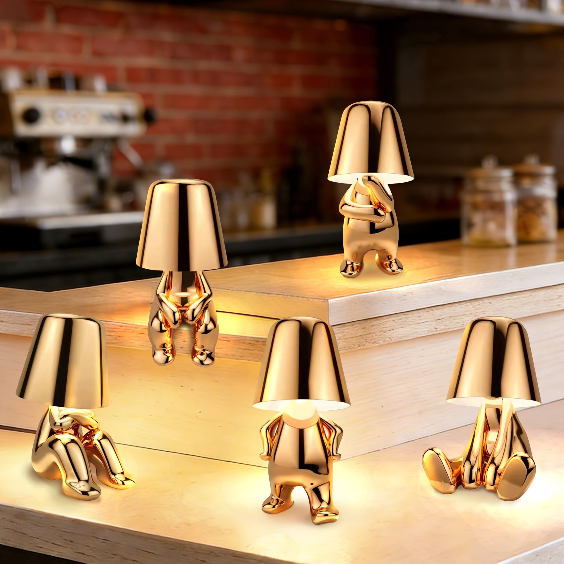 Tnessential Golden Little Figure Table Lamp 3D Decor