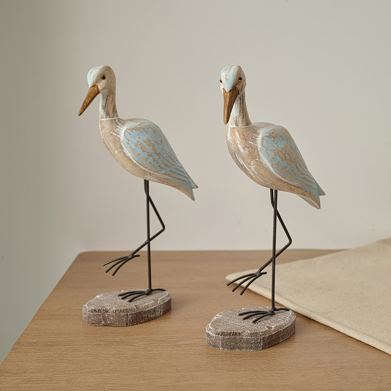 Tnessential Mediterranean Style Single-legged Standing Seabird Wooden 3D Decor