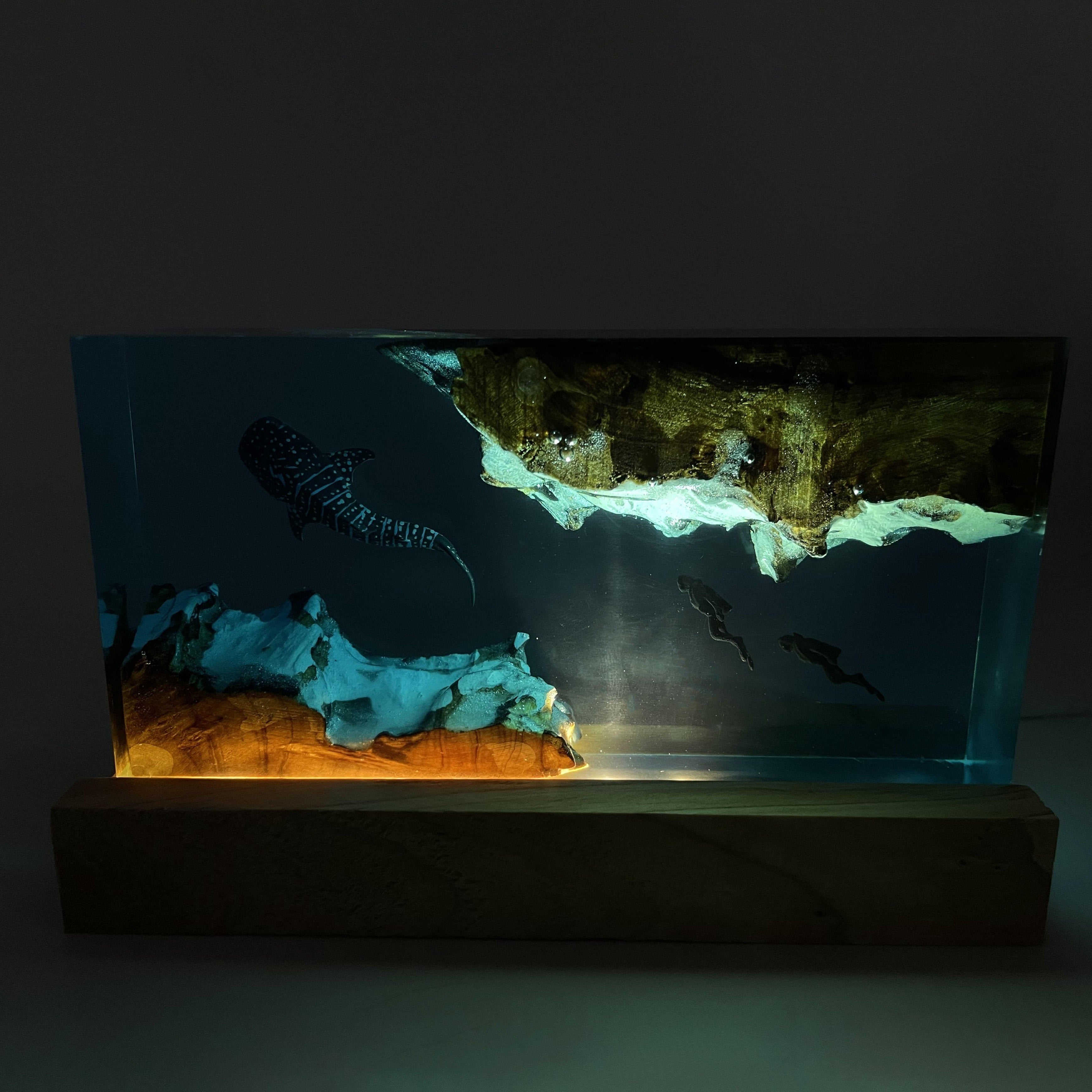 Tnessential Whale Resin Lamp 3D Decor