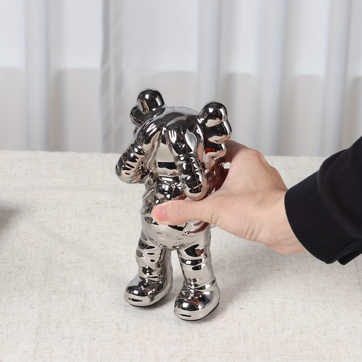 Tnessential Scandinavian-inspired Fashionable and Ceramic Astronaut 3D Decor