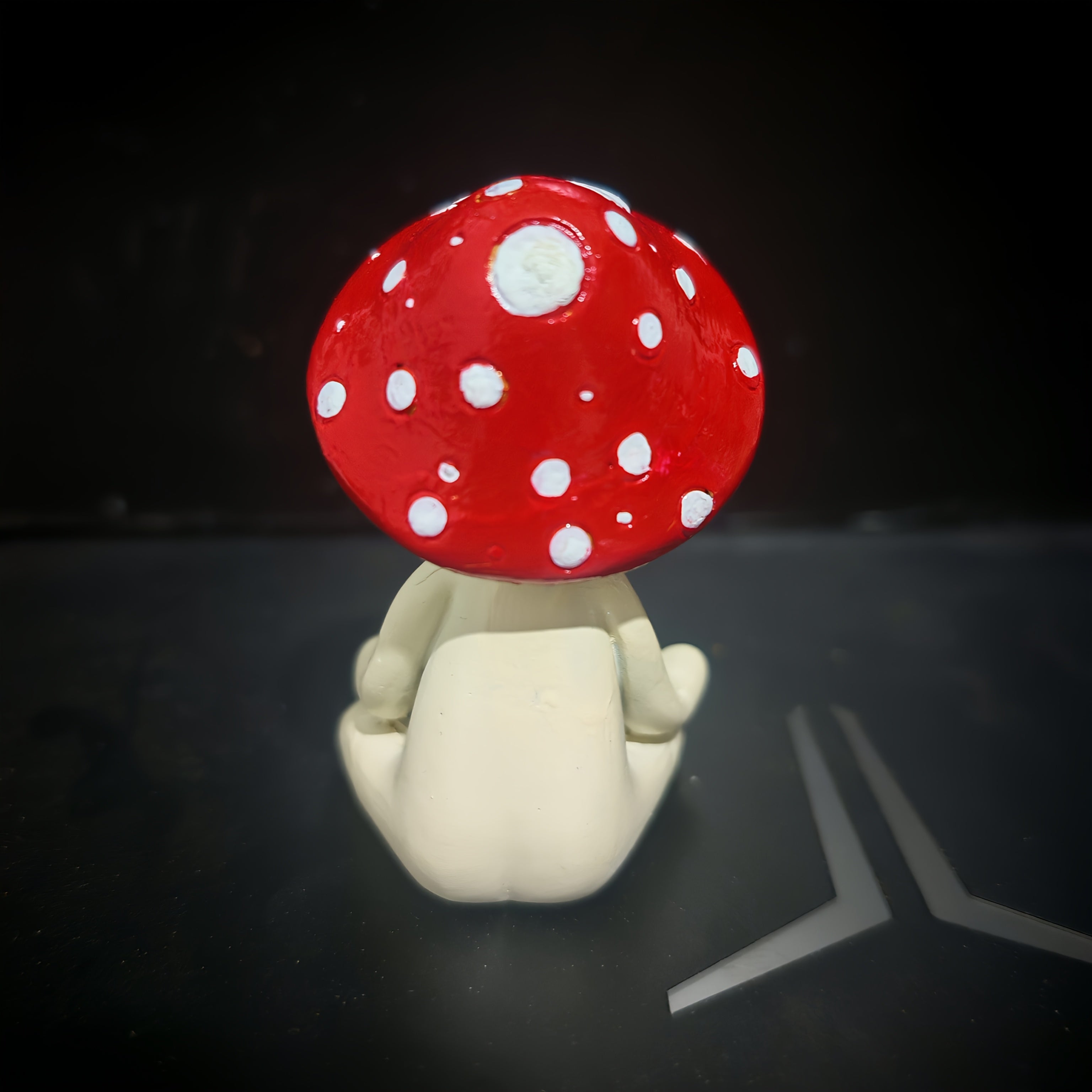 Tnessential Collectible Figurines Anime-themed Meditation Mushroom 3D Decor