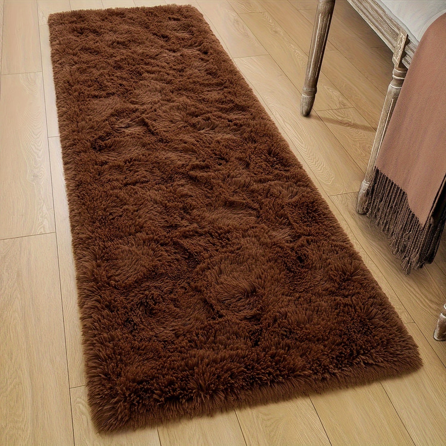 BROWN RUNNER RUG