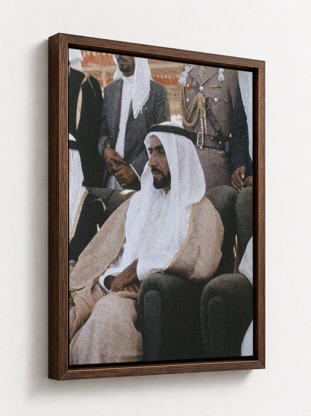 Walnut floater